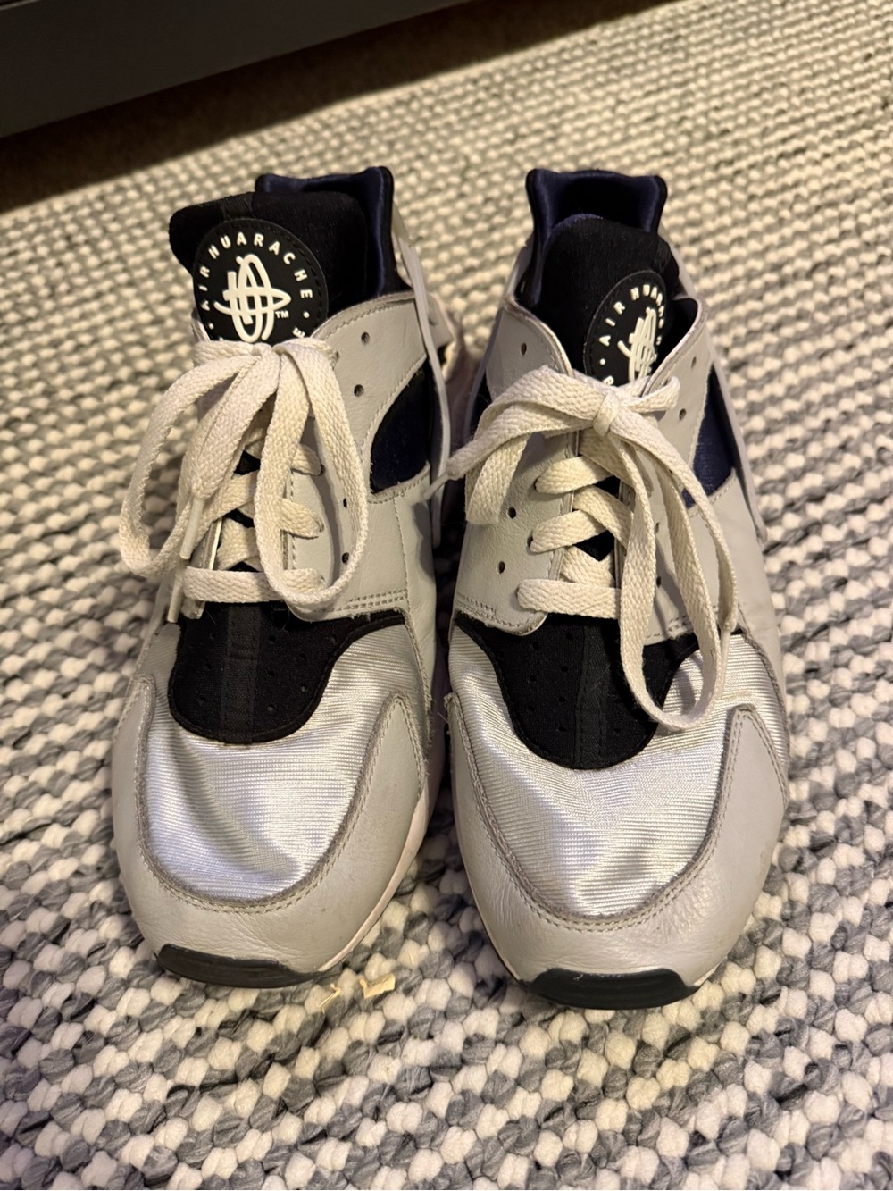 Nike Men's Athletic Sneakers - White & Black